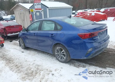 2023 Kia Forte Lxs z USA, uszkodzony, nr VIN 3KPF24AD6PE504311